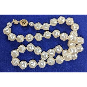 Nugget Faux Pearl in White